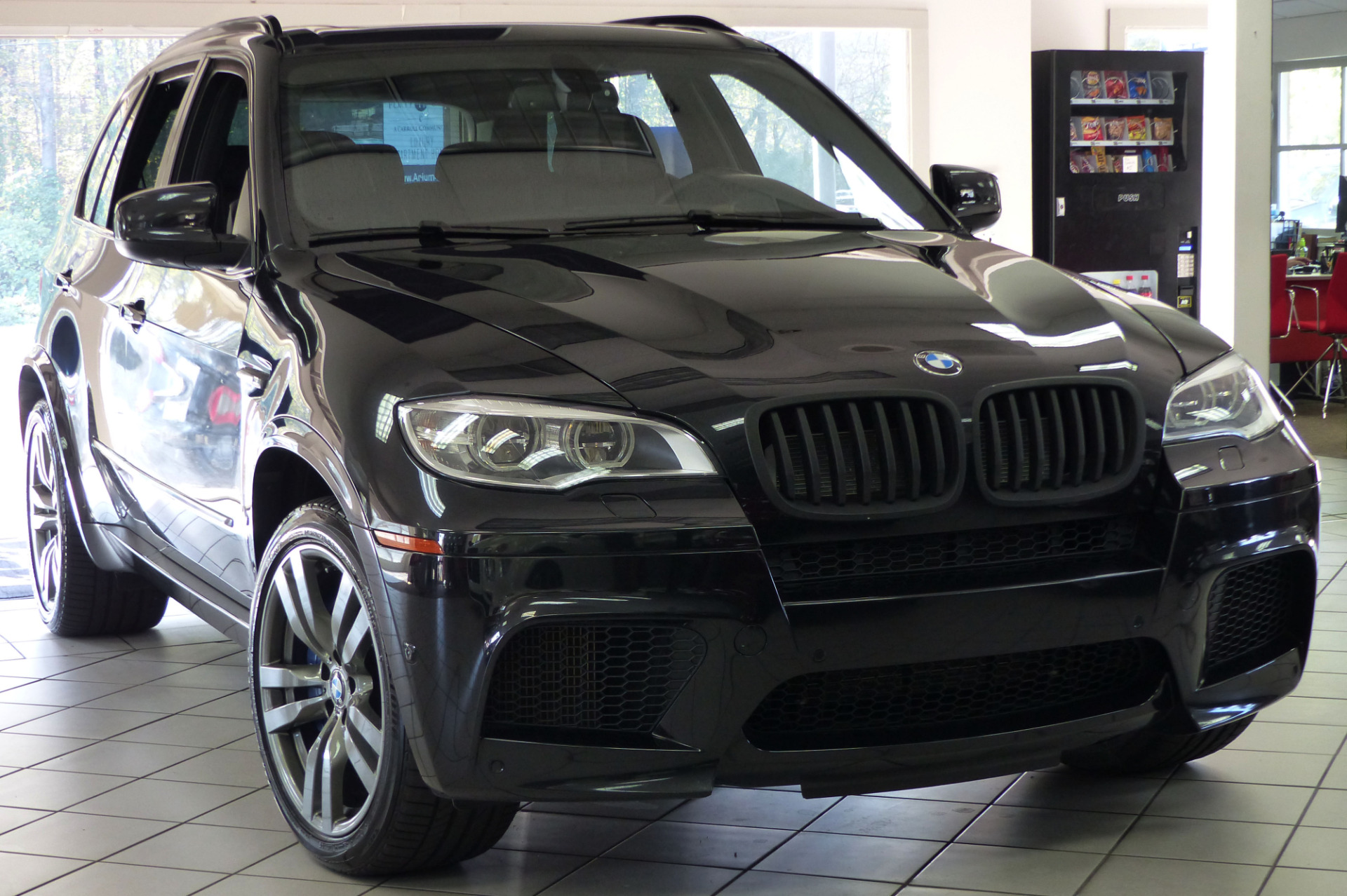 X5 или x6. BMW x5 2013. БМВ x5m 2013. BMW x5m 2013 черный. BMW x5 2009.