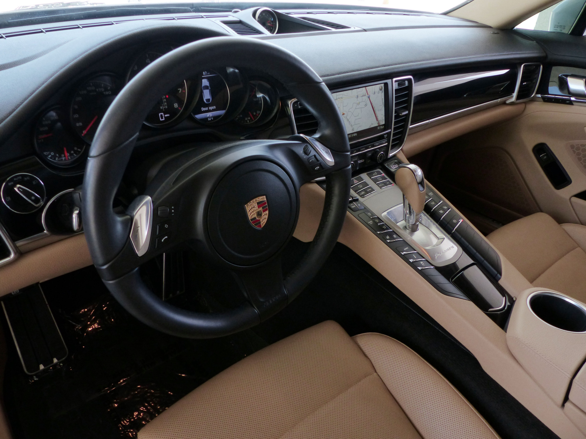 Used 2015 Porsche Panamera 2 | Marietta, GA