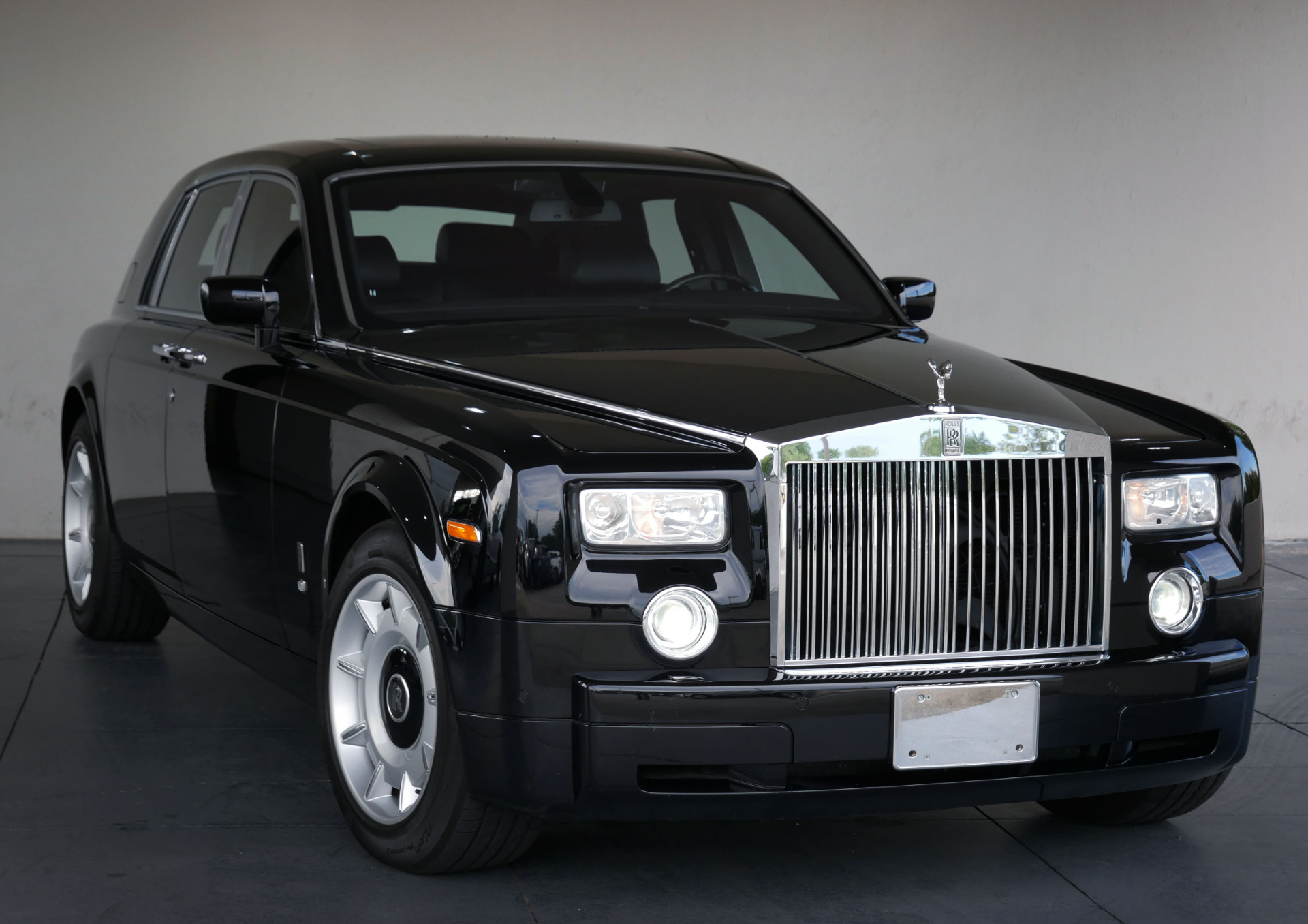 Buying A 2005 Rolls Royce Phantom?  Read This First! - xcldcs6